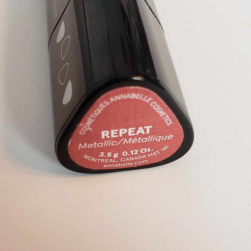 2/10$ NWT Annabelle V.I.P lipsticks repeat metallic